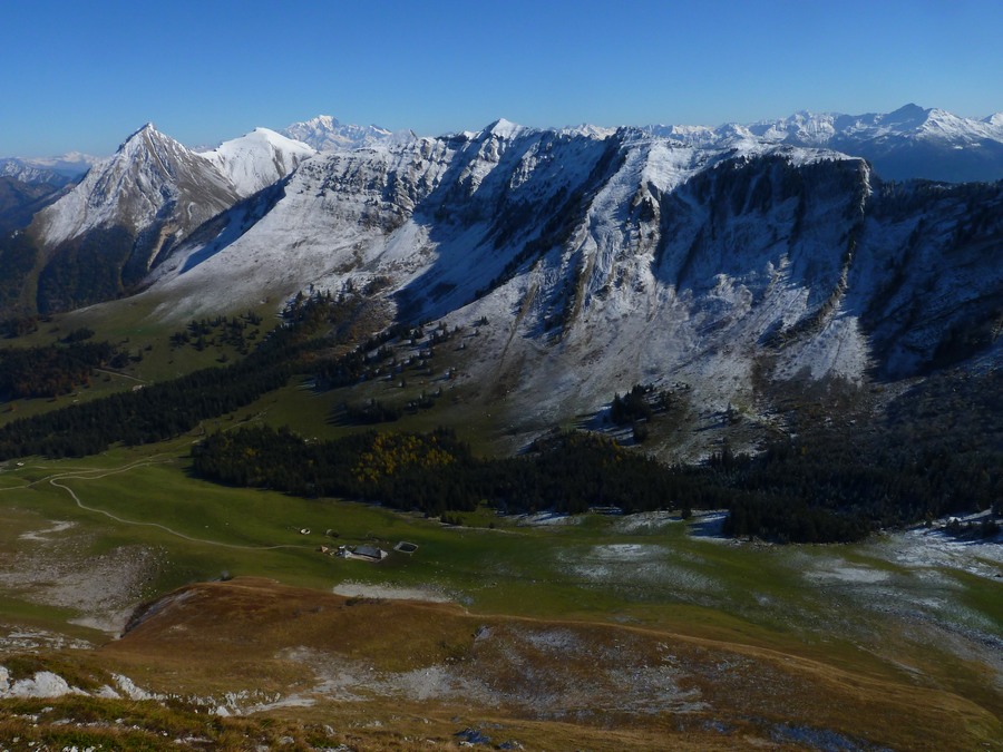 #8 Arclusaz : le vallon homonyme, pas vilain ainsi vêtu Arclusaz : le vallon homonyme, pas vilain ainsi vêtu