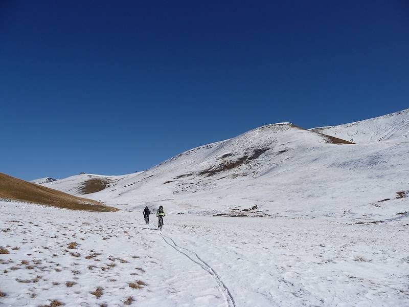#4 Rif Tort : promenons nous dans la neige
tant que le patou n Rif Tort : promenons nous dans la neige
tant que le patou n'y est pas