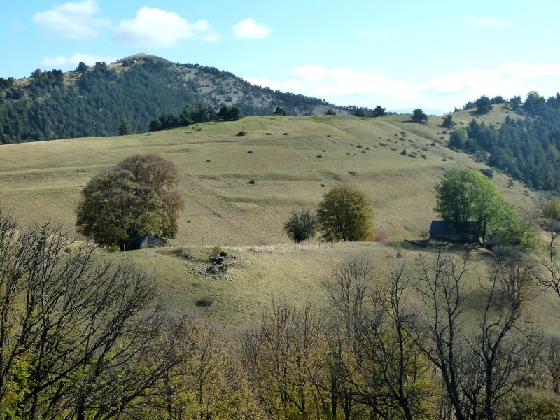 #11 Bergerie de Garnier : et Clot du Bouc en montant à La Croix d Bergerie de Garnier : et Clot du Bouc en montant à La Croix d'Engile