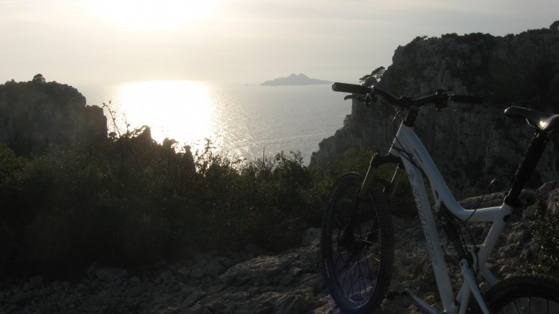 #3 Calanques : Le voila pourquoi il faut participer à l Calanques : Le voila pourquoi il faut participer à l'enquête publique en une photo !