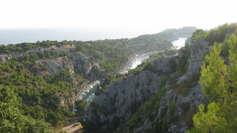 #2 Port Miou : La SEULE calanque de la commune de Cassis ne sera pas dans le parc... Port Miou : La SEULE calanque de la commune de Cassis ne sera pas dans le parc...