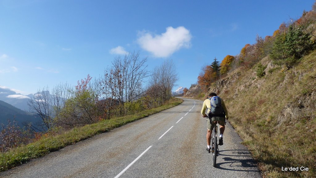 #4 Route de ND de la Salette : Jean Pat teste le propédal du Yéti et la réactivité au pédalage... Route de ND de la Salette : Jean Pat teste le propédal du Yéti et la réactivité au pédalage...