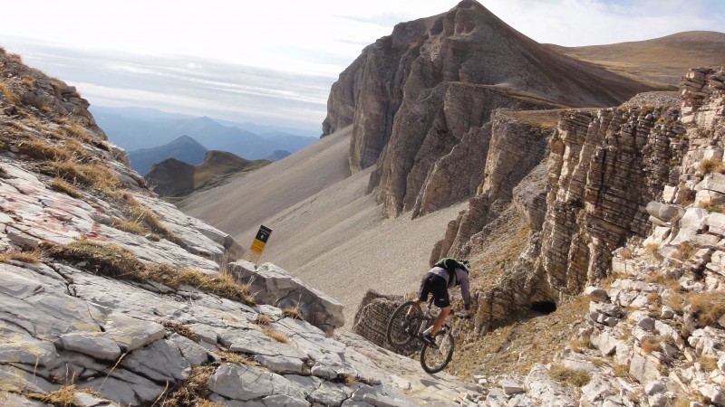 #7 Col Charnier, versant W : Alpine Bike Col Charnier, versant W : Alpine Bike