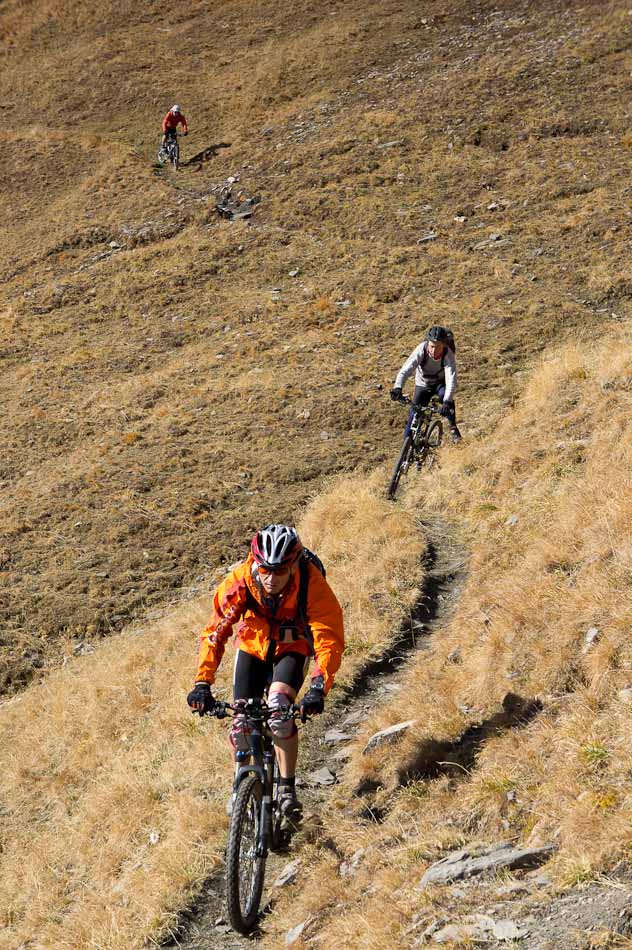 #10 Descente du Col de Forclaz : plein les yeux face aux sommets des Alpes Grées Descente du Col de Forclaz : plein les yeux face aux sommets des Alpes Grées