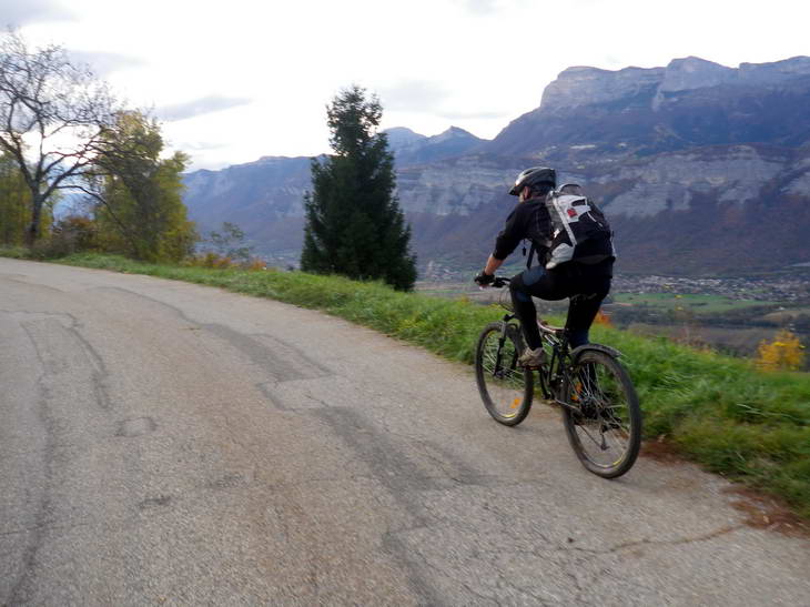 #13 Ouf! : Sortis de la broussaille et reprise de route ça fait du bien! Ouf! : Sortis de la broussaille et reprise de route ça fait du bien!