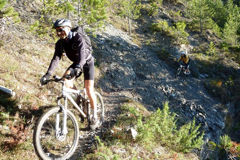 #1 En route pour Pas de Chauplane : Quelques ravines sont bien retravaillées En route pour Pas de Chauplane : Quelques ravines sont bien retravaillées