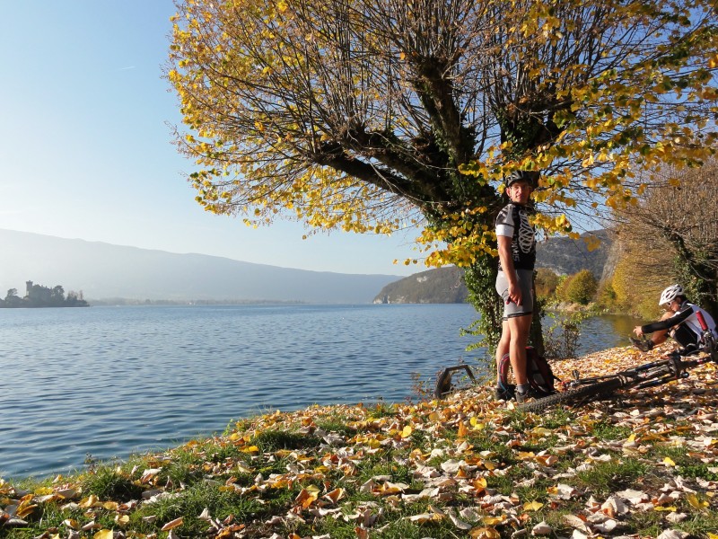 le lac : déja en bas