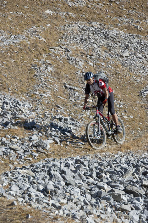 #10 pas de maimbré : Pïerre dans la descente du Pas de maimbré pas de maimbré : Pïerre dans la descente du Pas de maimbré