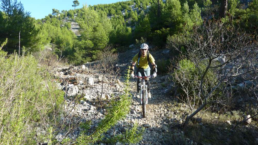 #2 Romlef : le terrain est pour le moins.... rocailleux ! Romlef : le terrain est pour le moins.... rocailleux !