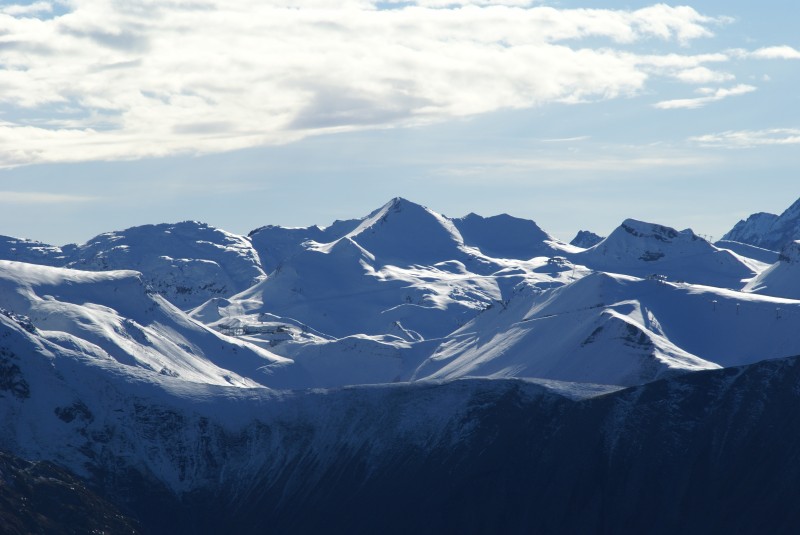 #18 Les 2 Alpes : A propos, avec seulement une demi sous-couche à 2 semaines de l Les 2 Alpes : A propos, avec seulement une demi sous-couche à 2 semaines de l'ouverture, ils doivent baliser sévère...