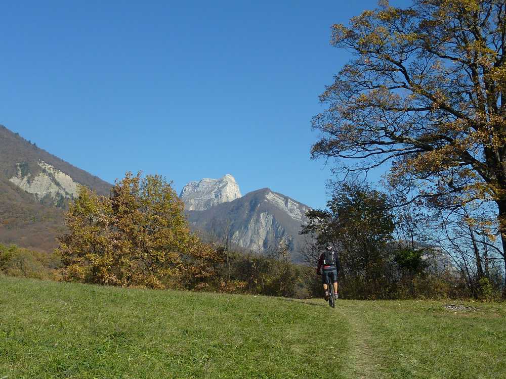 #10 sentier du Plat : bien joli mais maintenant, on veut de la neige !! sentier du Plat : bien joli mais maintenant, on veut de la neige !!