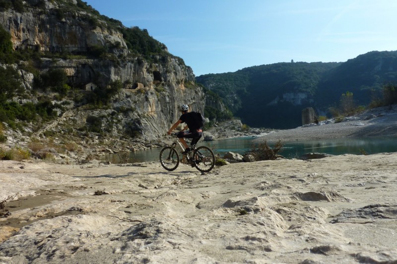 #2 Arrivée à la Baume : Personne aujourd’hui dans les parages Arrivée à la Baume : Personne aujourd’hui dans les parages