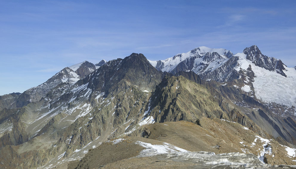 Tête N des Fours : 2756 m : Paysage ***** sur le massif du Mont Blanc : Mont Tondu, aiguille des glaciers, aig de Tré la tête, , Mont Blanc, Aig de la Bérangère et dômes de Miage