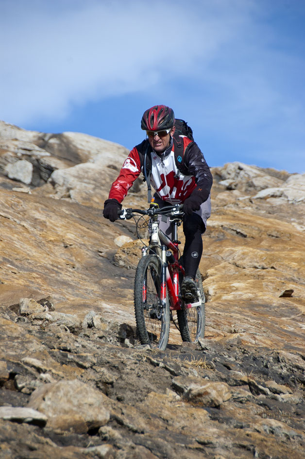#27 Tête N des Fours : Totoff dans les dalles sous le sommet Tête N des Fours : Totoff dans les dalles sous le sommet