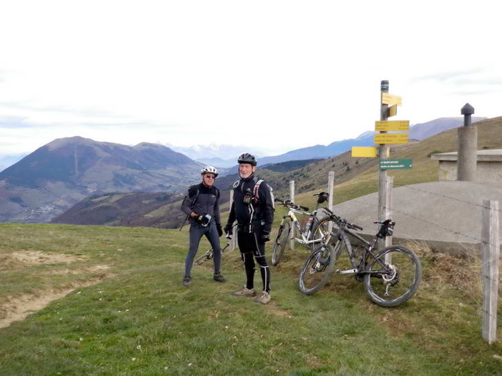 #7 Col du Sénépy : Bon, on n Col du Sénépy : Bon, on n'est pas là pour acheter du terrain, ça caille!