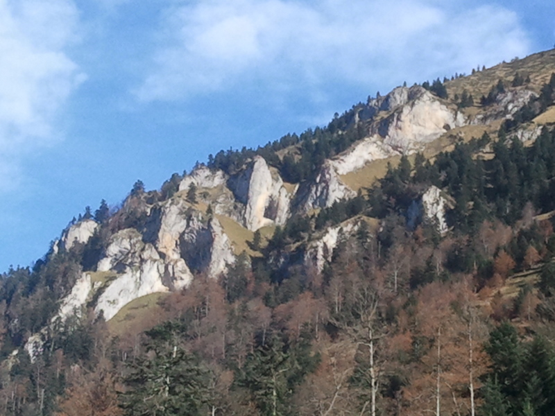 Le Cagire : Les falaises du versant ouest.
