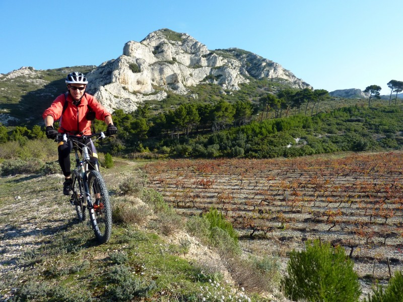 #4 Sous les Lombards : Direction les Baux de Provence Sous les Lombards : Direction les Baux de Provence