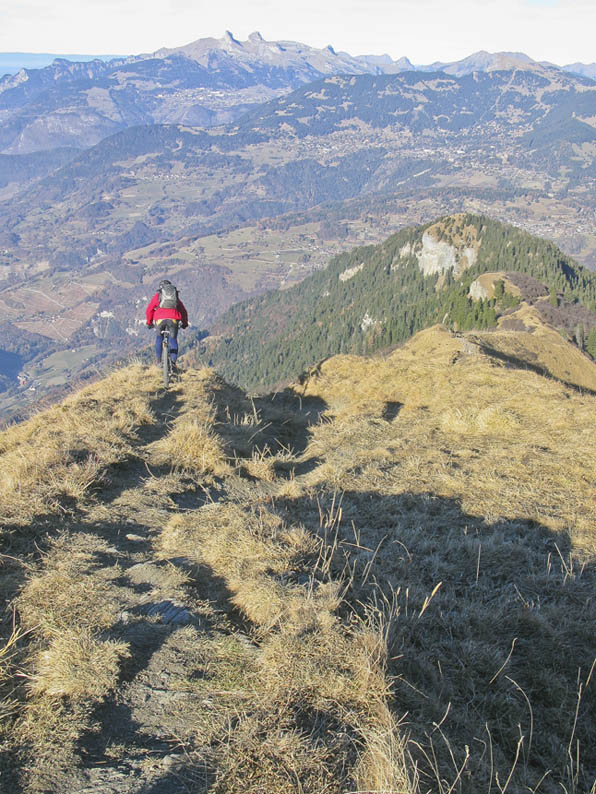 #25 Croix de Javerne : Descente de l Croix de Javerne : Descente de l'arête.