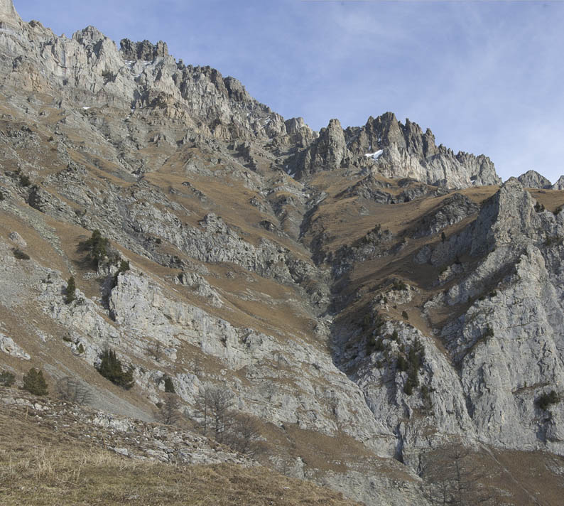 #7 Rionda : Sur le Coeur, les falaises du Six Tremble Rionda : Sur le Coeur, les falaises du Six Tremble