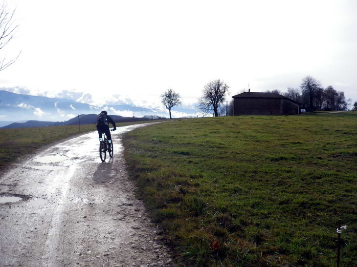 #3 Vercors : On longe longtemps la vallée de l Vercors : On longe longtemps la vallée de l'Isère