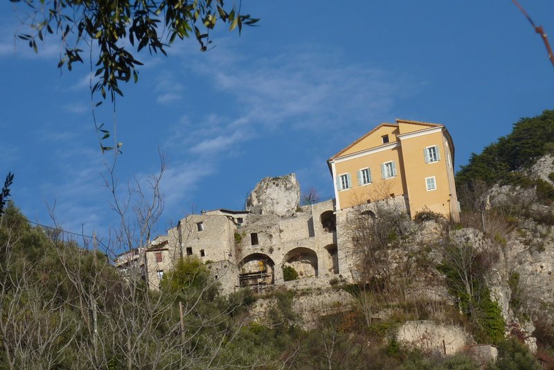 #8 Peille : Le village s Peille : Le village s'approche