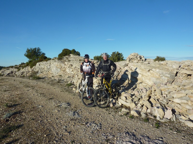 #2 Piste des capitelles : Jean-michel et Gilles sur la trace des capitelles Piste des capitelles : Jean-michel et Gilles sur la trace des capitelles