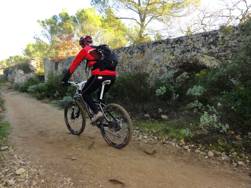 #4 En longeant l En longeant l'aqueduc... : direction Vers.