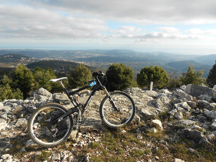 #1 Croix de Cabris : Vue sur toute la Côte d Croix de Cabris : Vue sur toute la Côte d'Azur.