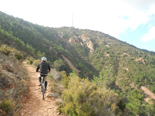 Baclon N du Pic de l'Ours : 1er sentier du jour.