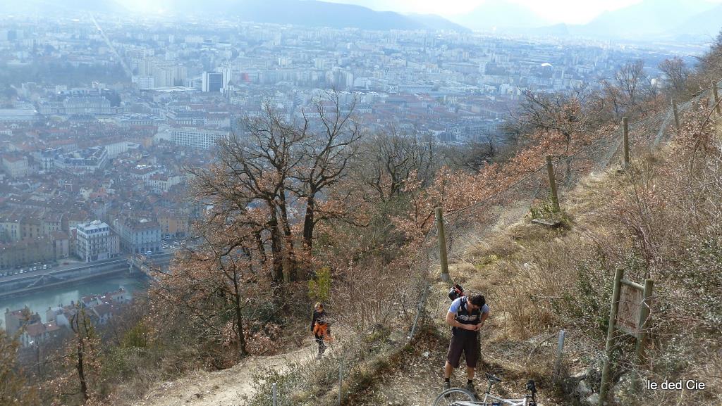 #1 La Bastille : avant le portage des escaliers La Bastille : avant le portage des escaliers