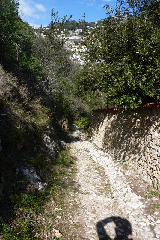 Chemin Romain : Faut pas m'en coller une, le boulot m'attend