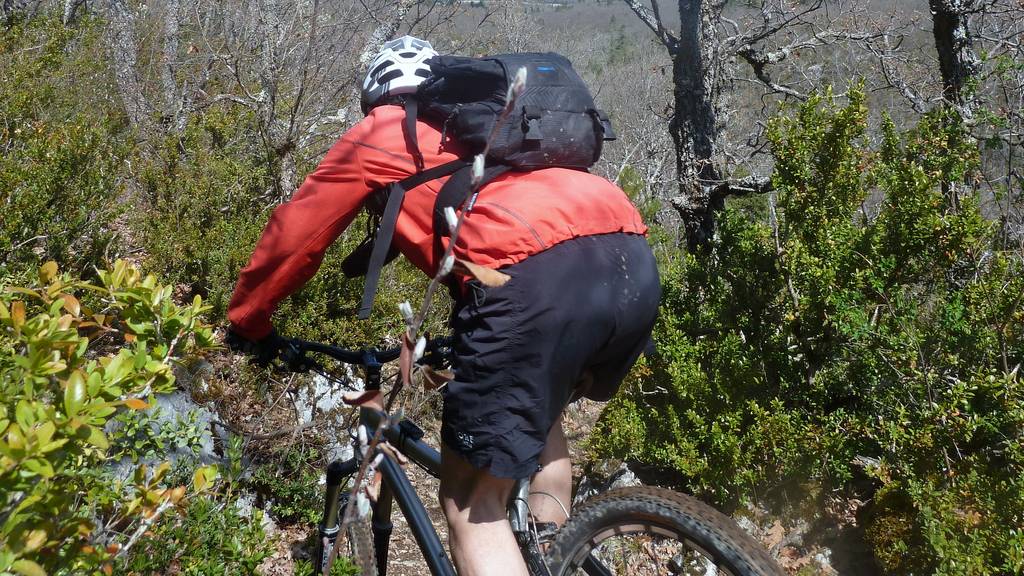 #10 Fontra : ça taquine quand même, on est pas là pour acheter du terrain Fontra : ça taquine quand même, on est pas là pour acheter du terrain