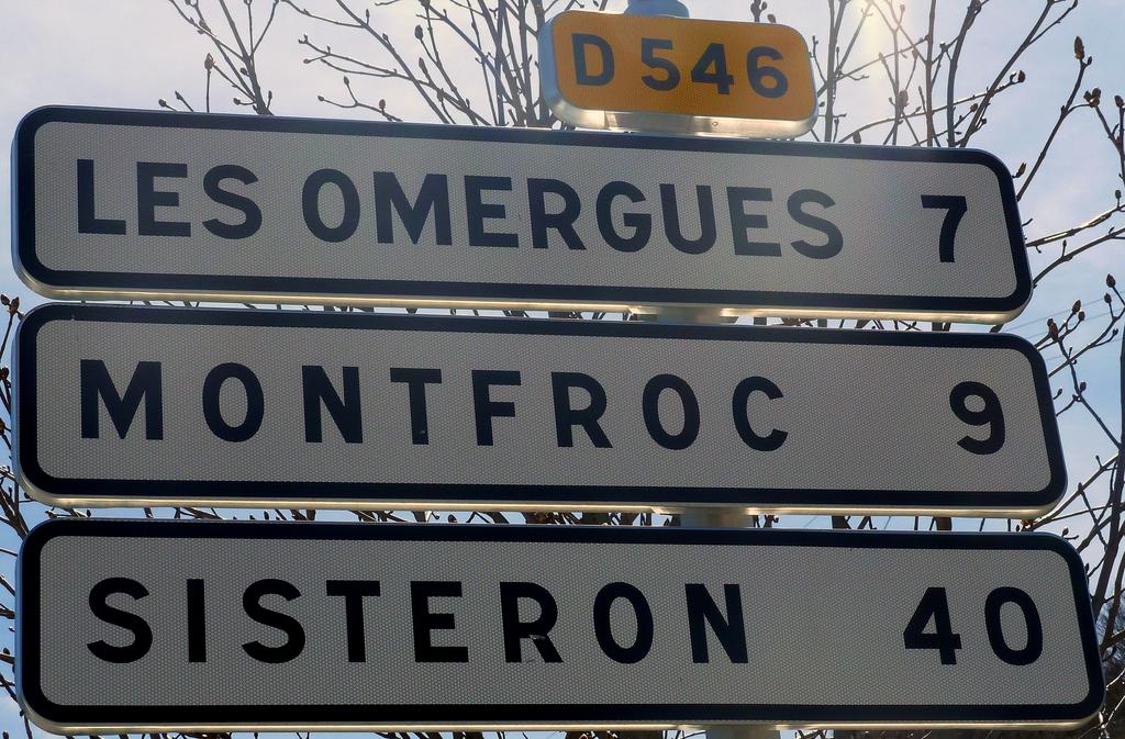 #19 J J'ai eu le nez sur ce coup là : Vestimentairement parlant, il y en a qui sont mieux dotés que d'autres ... :@)