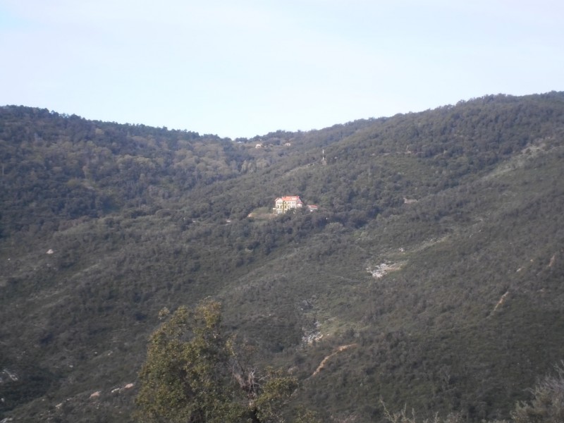 #3 Joli coin : Maison perdu dans le massif Joli coin : Maison perdu dans le massif
