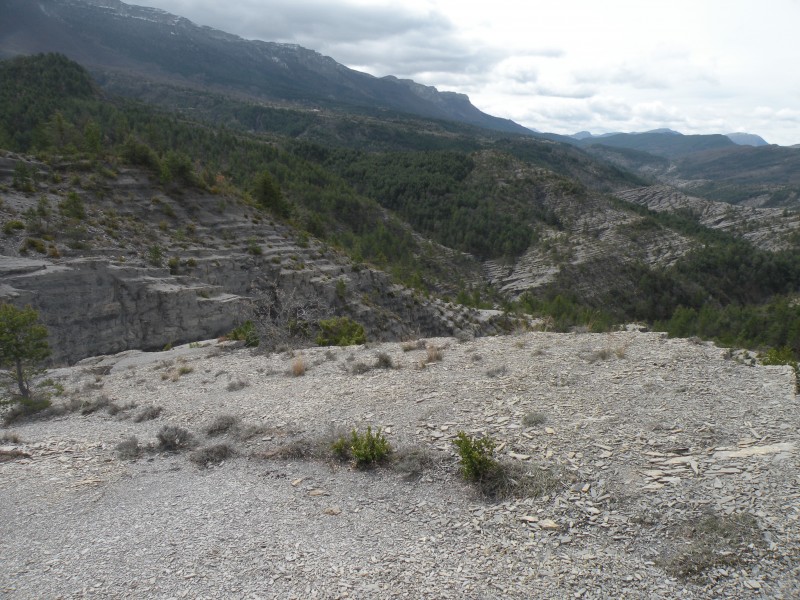 #3 photo3 : dernière montée sur la piste avec vue sur les terres noires photo3 : dernière montée sur la piste avec vue sur les terres noires