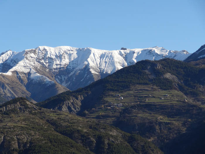 #9 Parure de neige : Un peu tardive cette année. La saison de ski de rando a été très médiocre. Parure de neige : Un peu tardive cette année. La saison de ski de rando a été très médiocre.