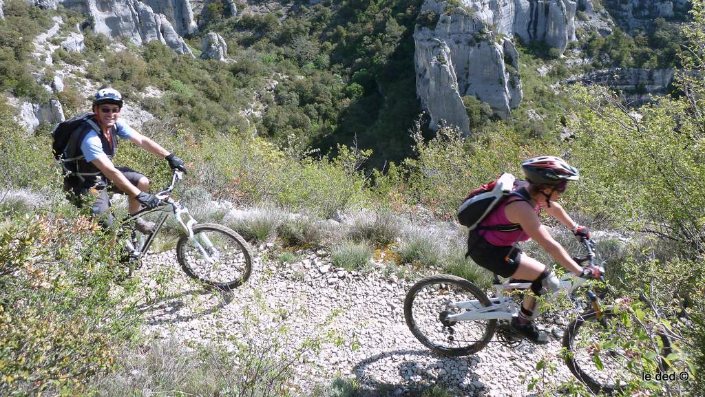 sentier Moulin de Jean de Mare : Chriss et Gilles "Mercury" en allure villégiature!