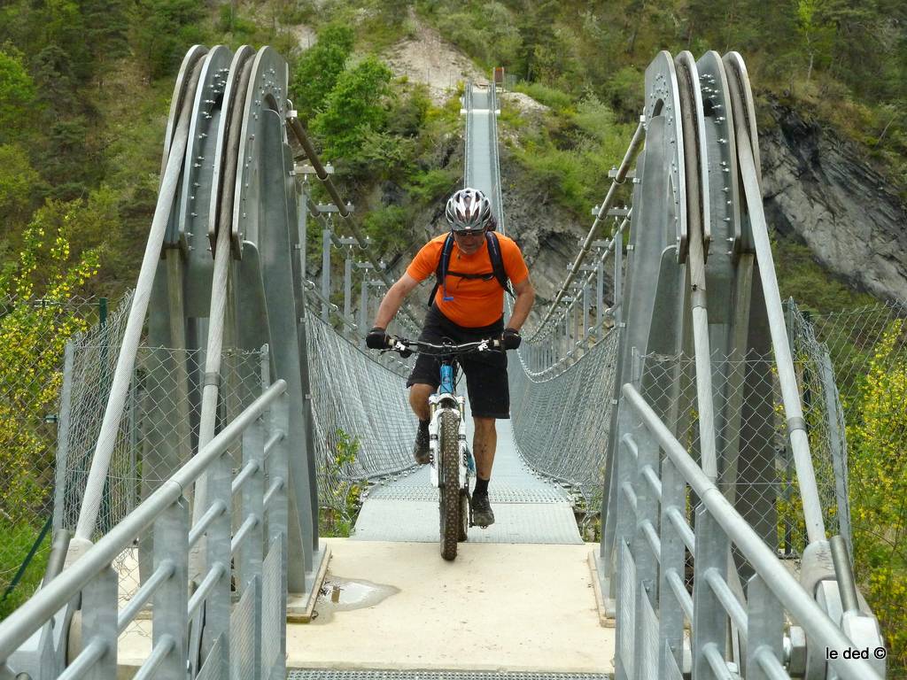 #13 passerelle de l passerelle de l'Ébron : Raymond au final