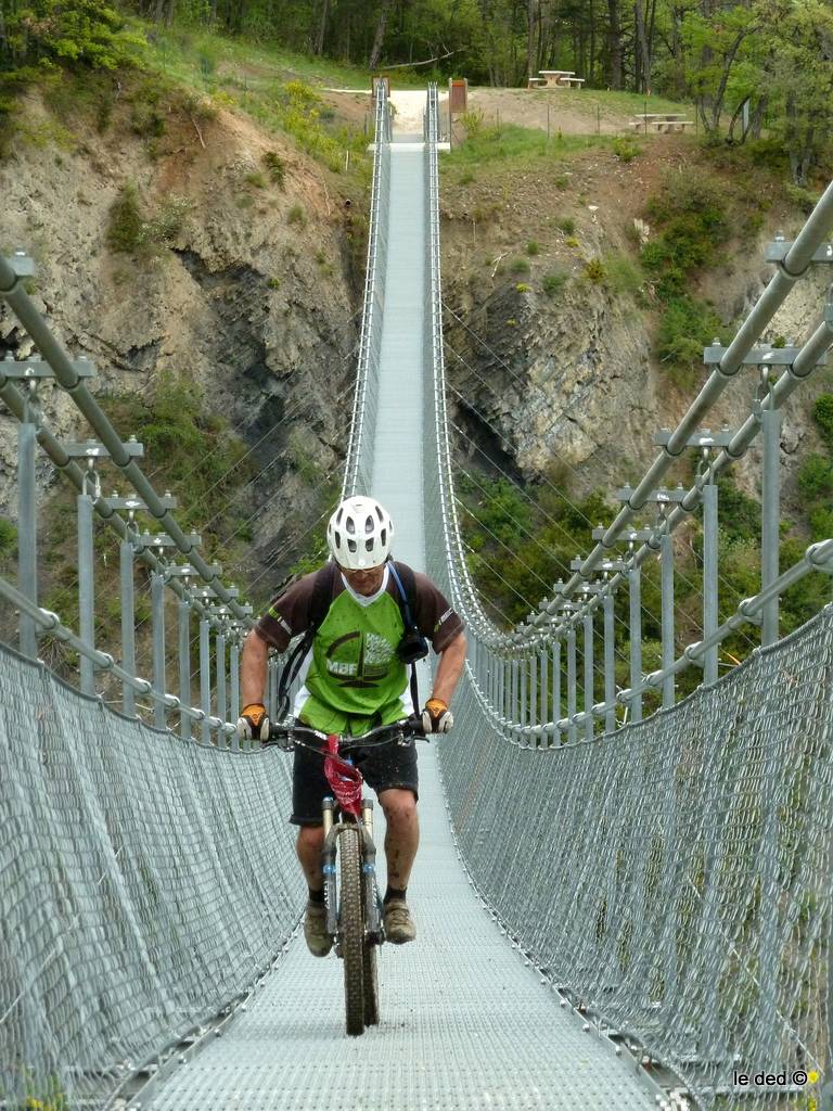 #12 passerelle de l passerelle de l'Ébron : me too au retour