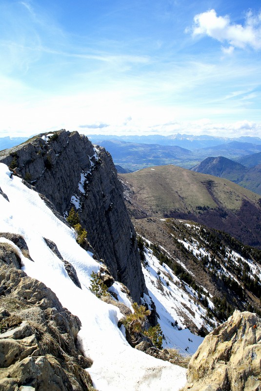 #7 Vue NE : vers le plateau Matheysin. Vue NE : vers le plateau Matheysin.