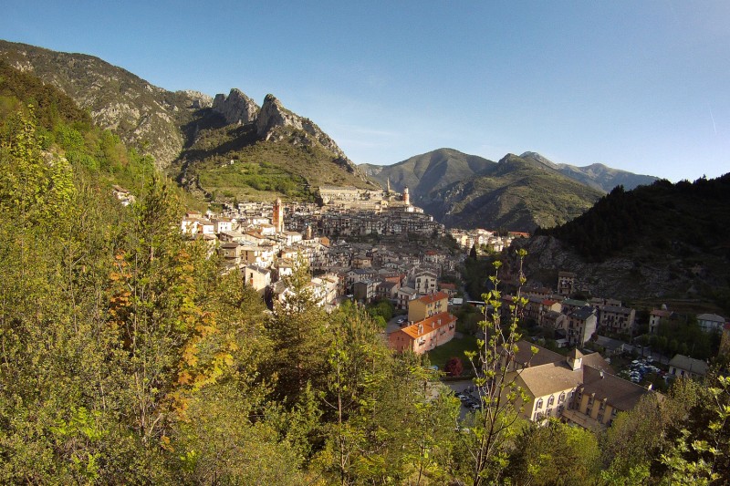 #2 Tende : Depuis les premiers virages de la route de Speggi Tende : Depuis les premiers virages de la route de Speggi