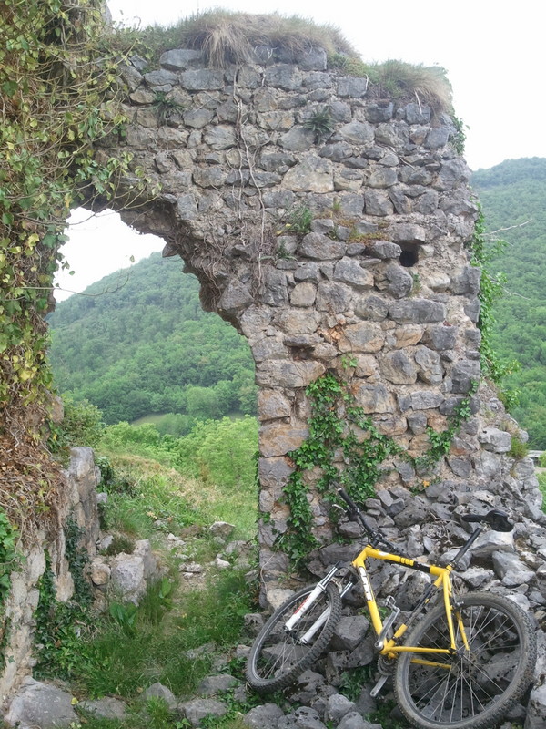 #2 Château d Château d'Izault : Les gardes ne sont pas là.