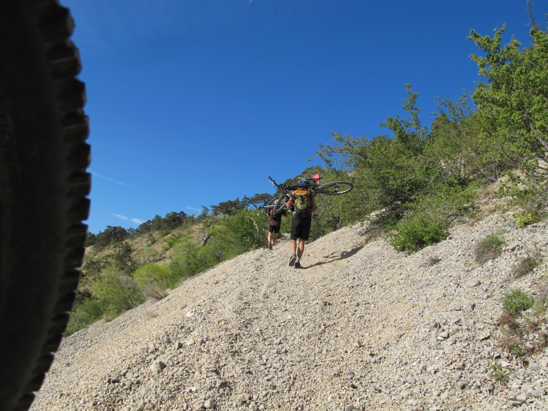 portage : transhumance de VTT