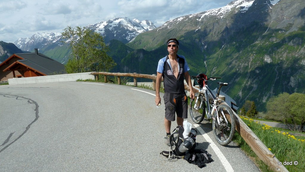 #3 Villard Reculas : Petite pause avec la piste sur la Bergerie Villard Reculas : Petite pause avec la piste sur la Bergerie
