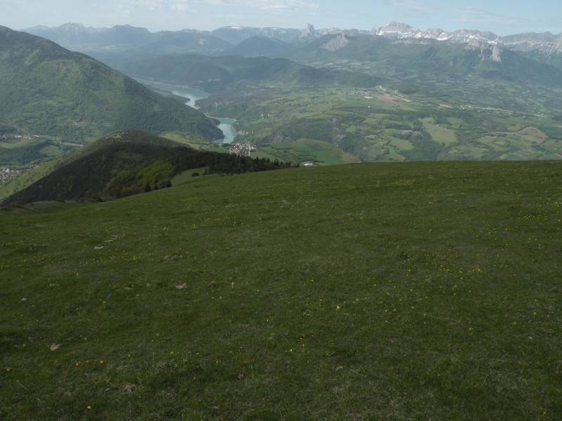 #3 photo3 : Du sommet vue sur le Mt Aiguille et le lac de Monteynard photo3 : Du sommet vue sur le Mt Aiguille et le lac de Monteynard