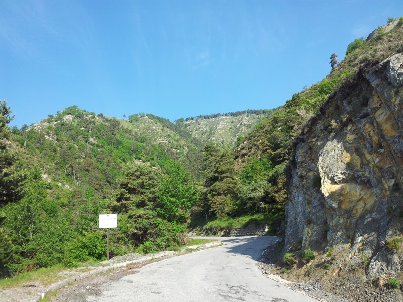 #1 La route du départ depuis Lucéram 7/8km avalés. La route du départ depuis Lucéram 7/8km avalés.