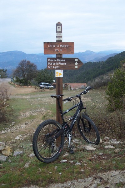 #1 Col de la Madone : Le vrai portage va commencer. Col de la Madone : Le vrai portage va commencer.