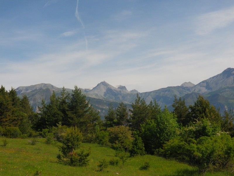 #2 la lare : cime de pal au loin la lare : cime de pal au loin