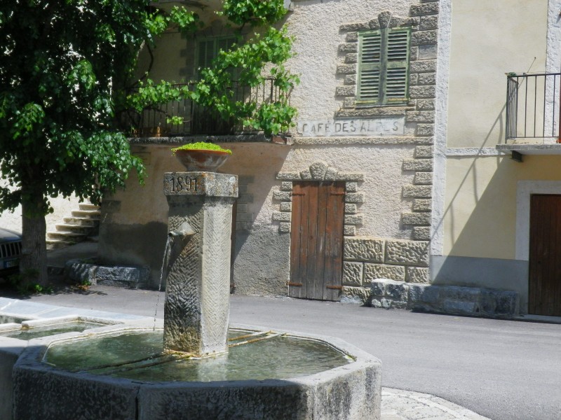 #13 La lare : Villeneuve d La lare : Villeneuve d'entraunes