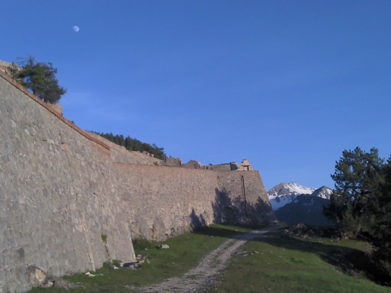 #2 le fort : sous la lune le fort : sous la lune